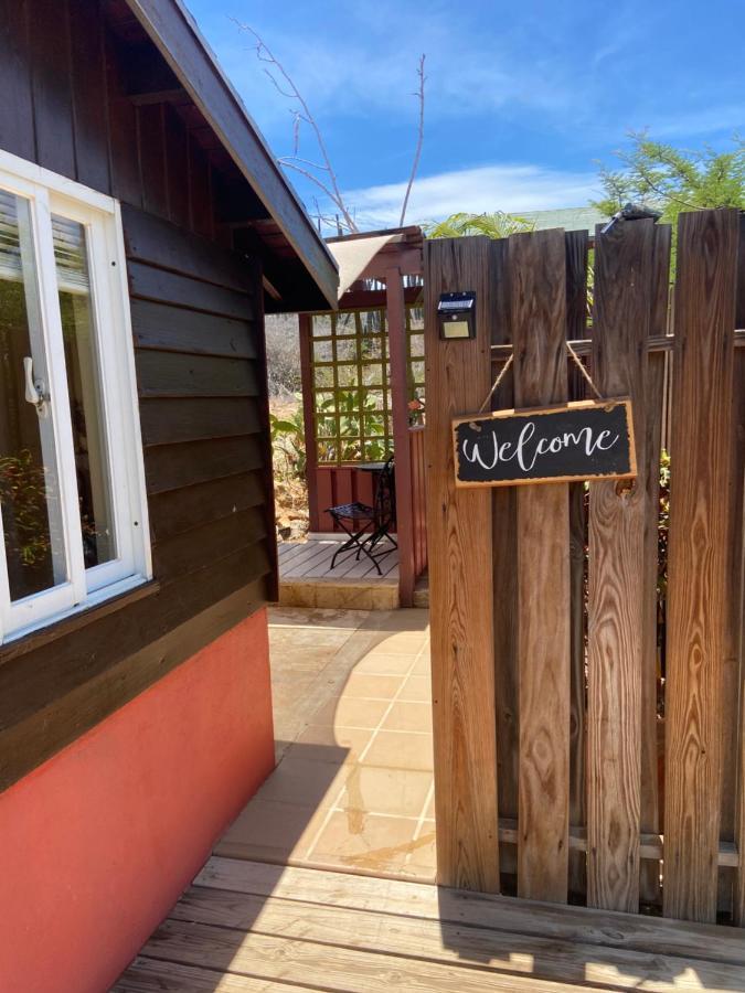 Cozy Studio With Private Spa オラニエスタッド エクステリア 写真