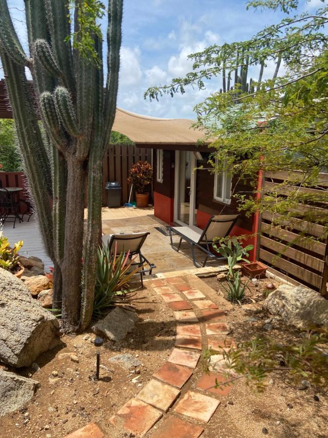 Cozy Studio With Private Spa オラニエスタッド エクステリア 写真