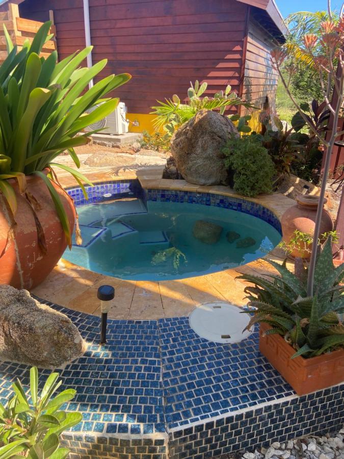 Cozy Studio With Private Spa オラニエスタッド エクステリア 写真